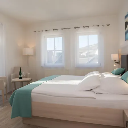 Hotel Zum Baeren 4*